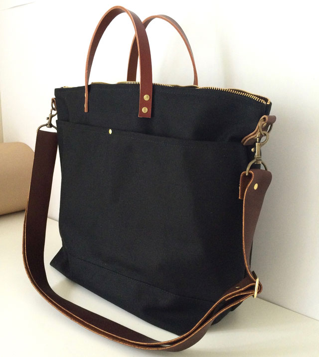 Waxed tote bag with short leather handle, extra thick leather